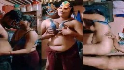 Kitchen Me Chotte Dewar Ne Bhabhi Ko Hasa Hasa Kar Pela