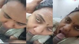 Chennai local aunty kathalan sunniyai naki oombum ool mms