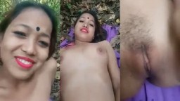 Desi girlfriend outdoor jungal fucking
