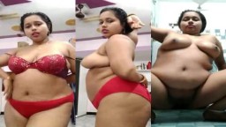 Bhabhi No 1 Showing Full Nude And Bathing Live StripChat