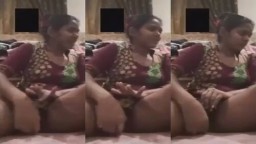 Horny Desi Girl Fingering