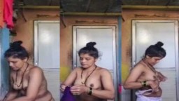 Desi bhabhi Boobs Video Capture